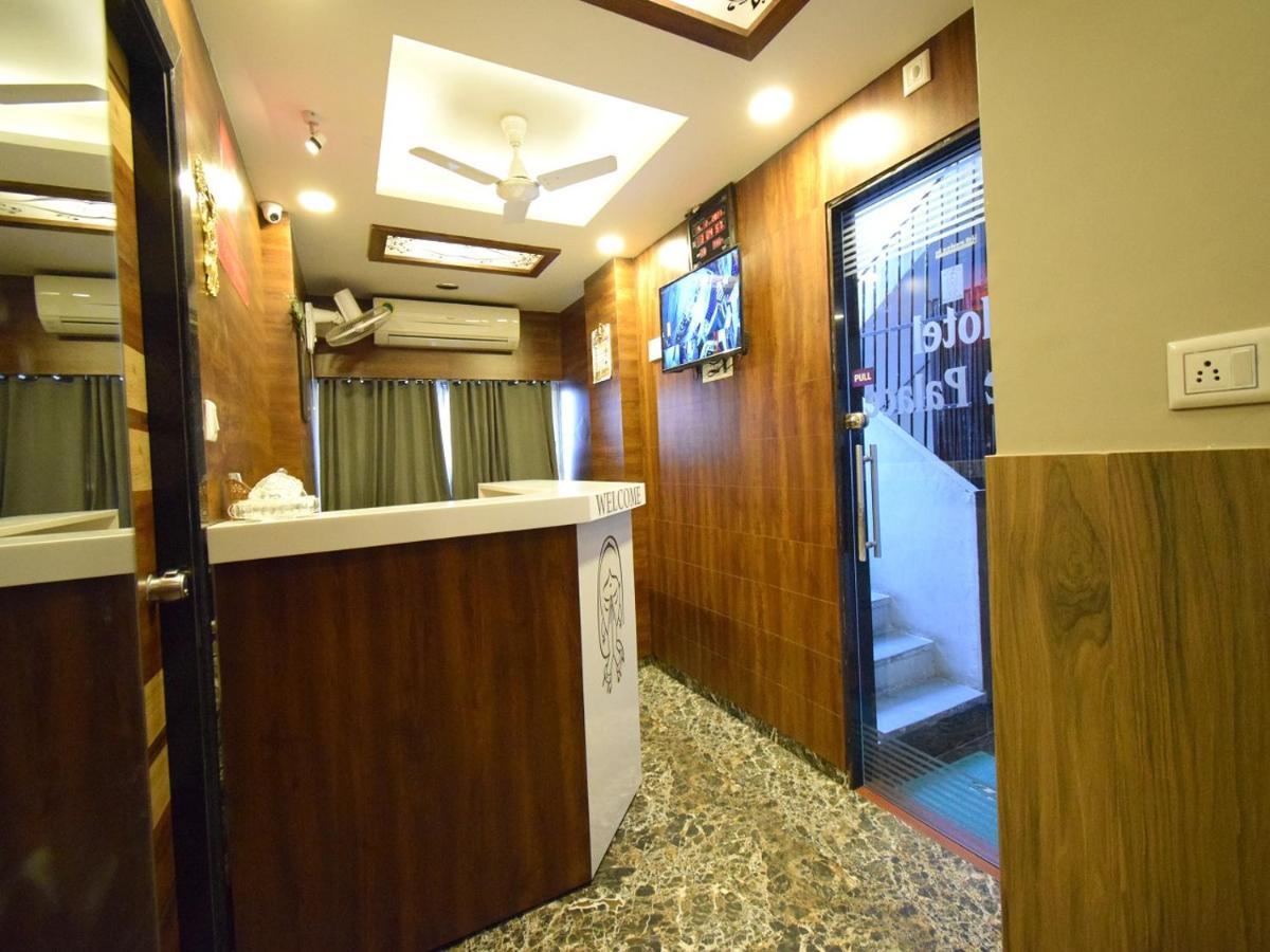 Hotel Lake Palace Amhedabad Dış mekan fotoğraf
